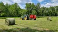 John Deere 5080R i Case IH RB344