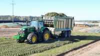 John Deere 6195M i Krone MX370GD