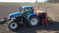 New Holland T7030AC+ Tempo T6