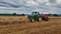 John Deere 6630 i Case IH RB344