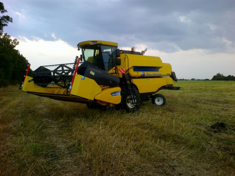 New Holland TC5050