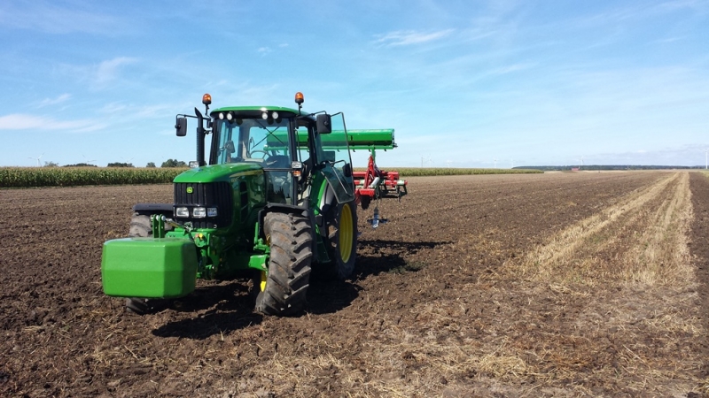 John Deere 6930