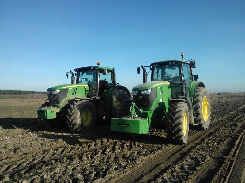 John Deere 6170m + 6210R