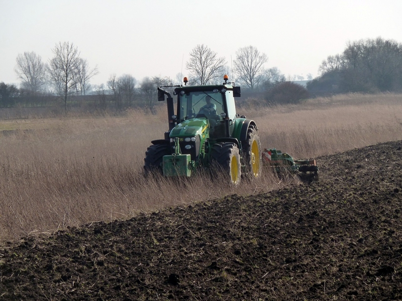 JD 7830 + Amazone Catros