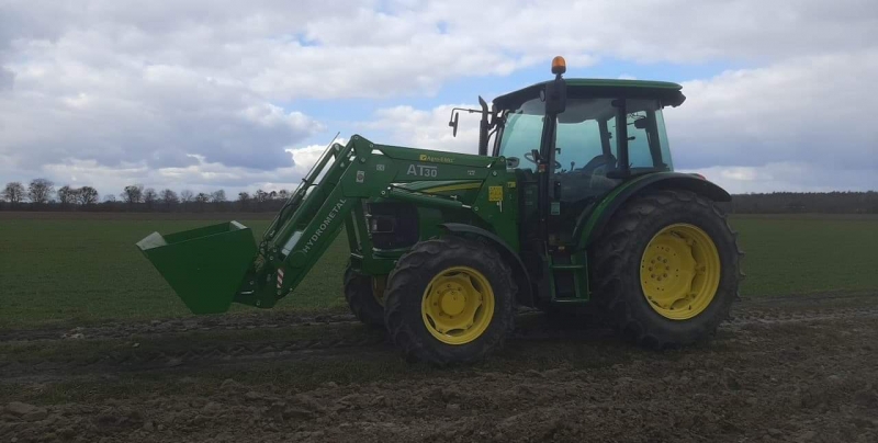 John Deere 5100M