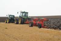 John Deere 6330 + 8400 + Kuhn Challenger 8