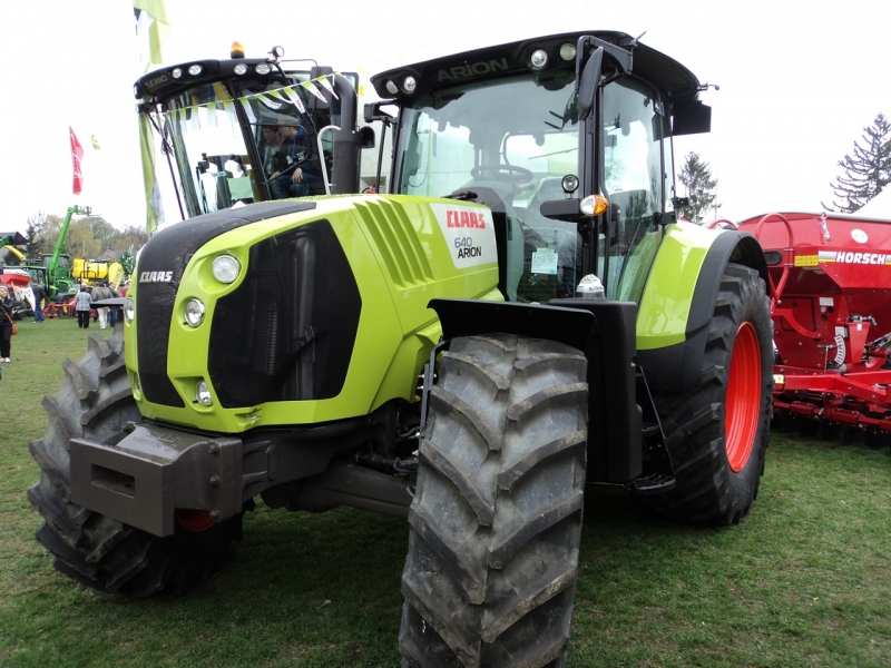 Claas Arion 650