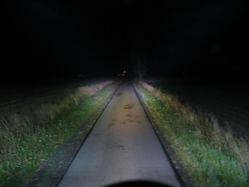 Ledy nocą