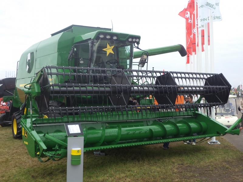 John Deere W440