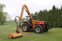 Massey Ferguson 3125+kosiarka wysięgnikowa Procomas