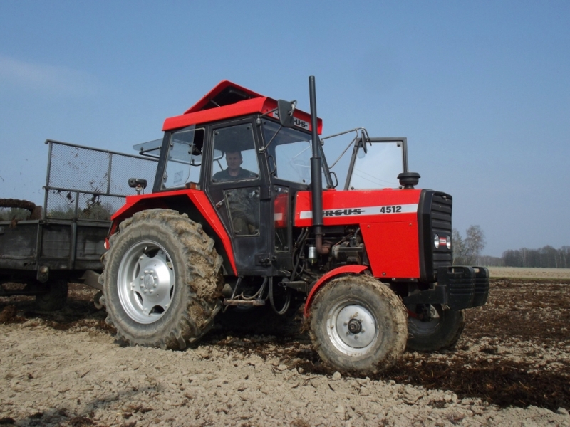 Ursus 4512