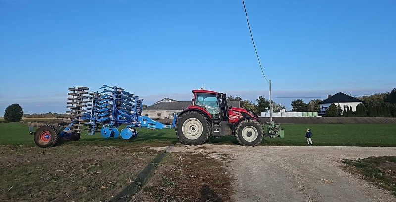 Valta T214 + Lemken Rubin 10/500 KUA