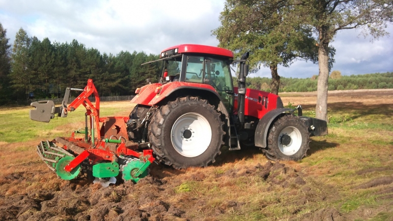 Case CVX 140