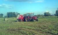 Zetor 7211 & Welger rp200