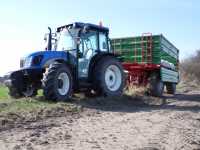 New Holland T4020 Deluxe  + Warfama T-670