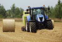 NH T7.220 & Claas Rolland 350