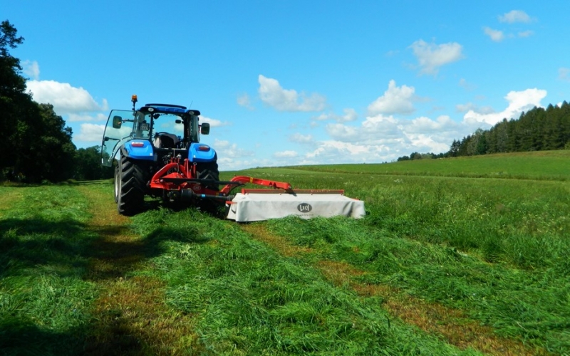 New Holland T5.105 DC / Lely Splendimo 280M