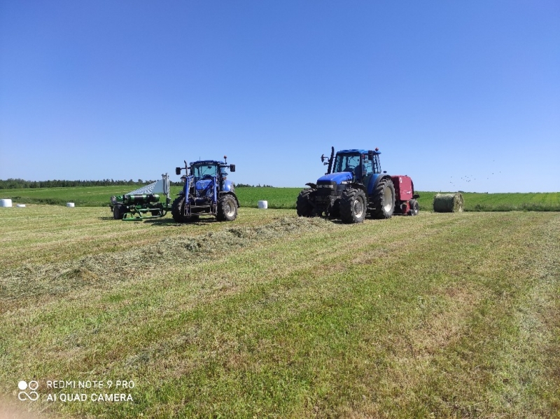 New Holland TM 165 / New Holland T5.105