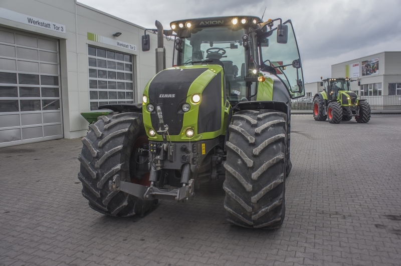 Claas Axion 950
