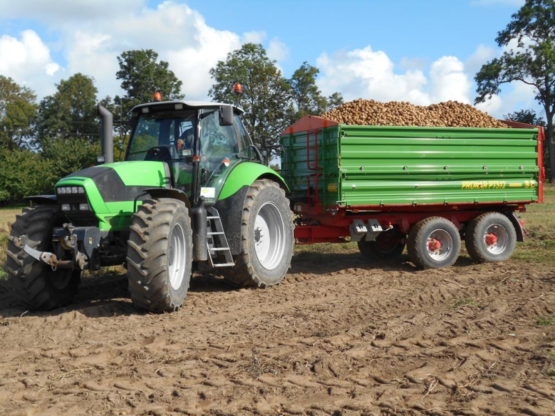 Deutz-Fahr Agrotron M650 i Pronar PT 512