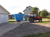 Zetor 5320 + Euromilk