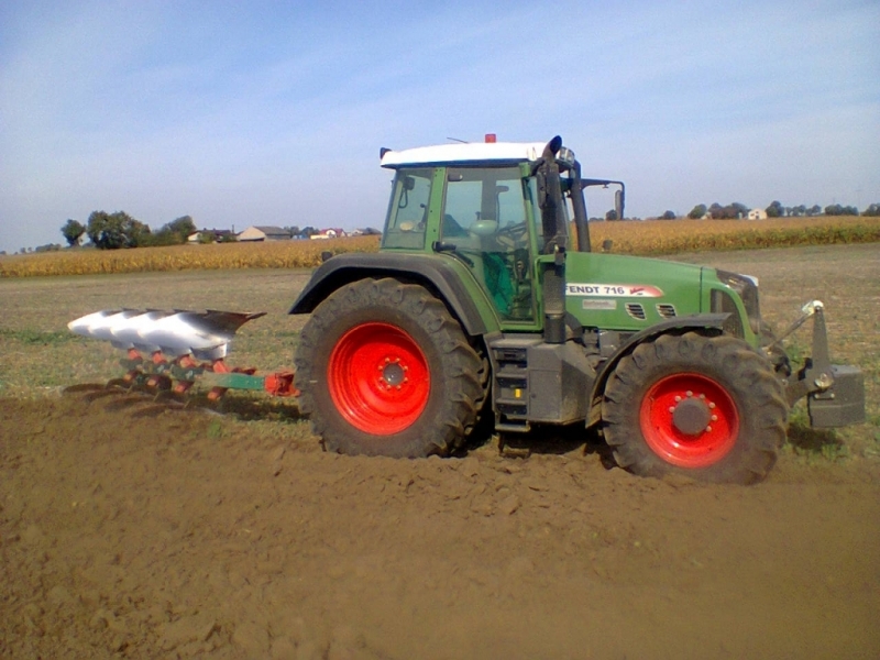 Fendt 716 + Kverneland ED100