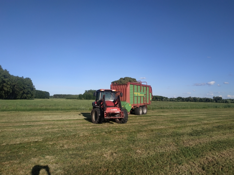 Case jxu 105 & strautman