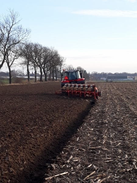 MF 7624 i Kuhn Vari- timer