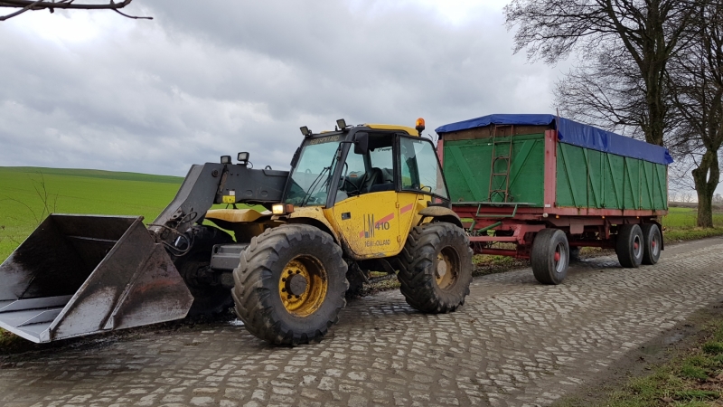 New Holland LM410 & Kaessbohrer