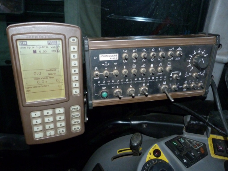 John Deere 840