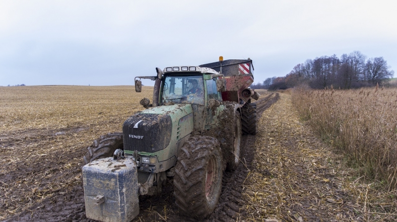 Fendt 924 Vario + Horsch UW 160