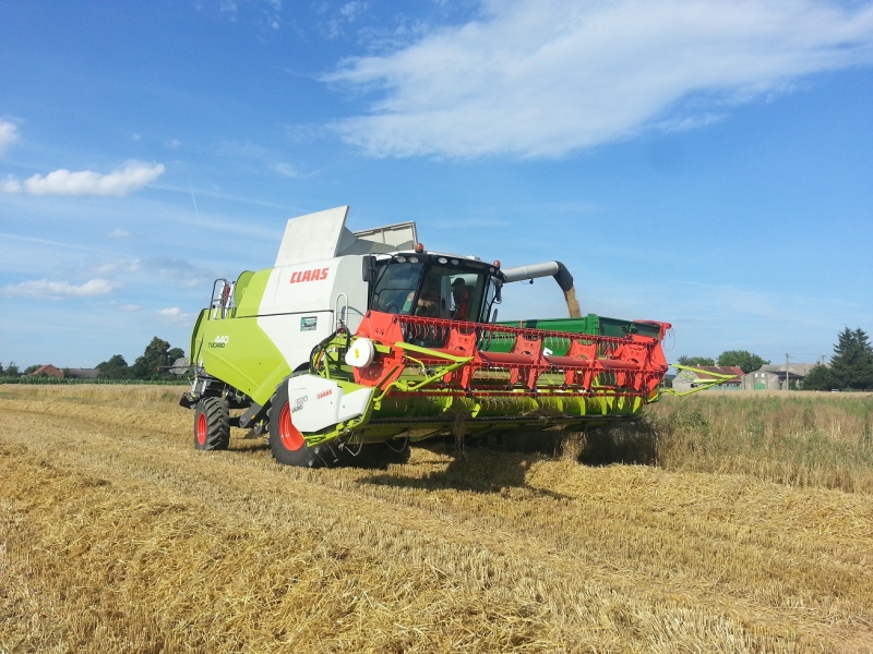 Claas Tucano 440