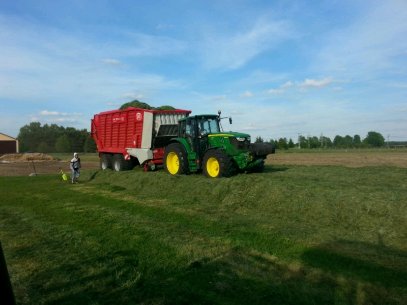 John Deere 6140M + Lely Tigo PR 60