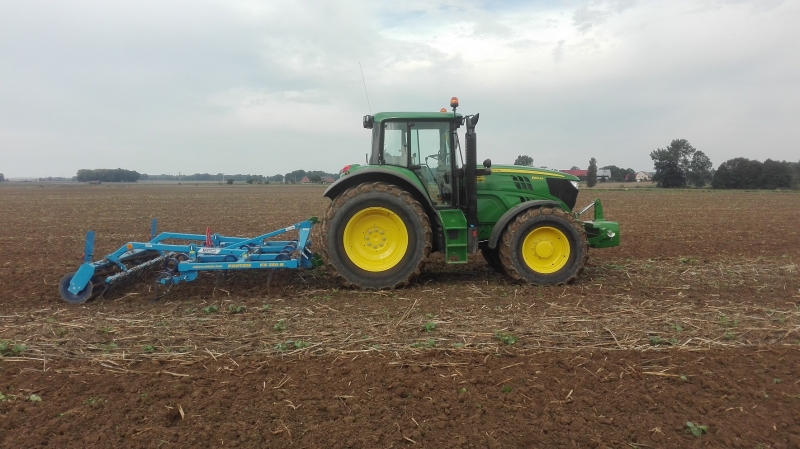 JD 6150m + Farmet