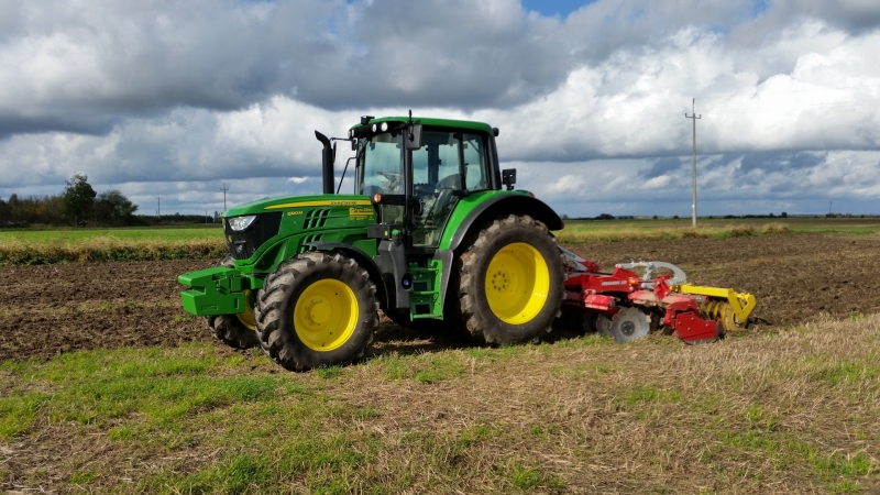 John Deere 6120M + Pottinger Terradisc 3501