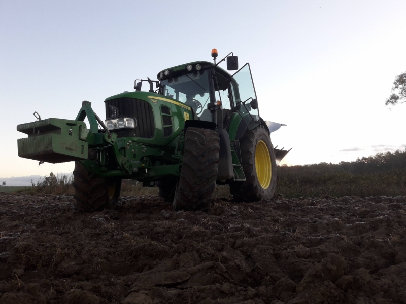 John Deere 7430 EM 100