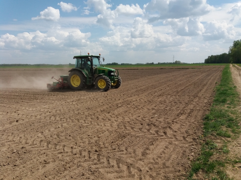 John Deere 5080R i Meprozet S-100