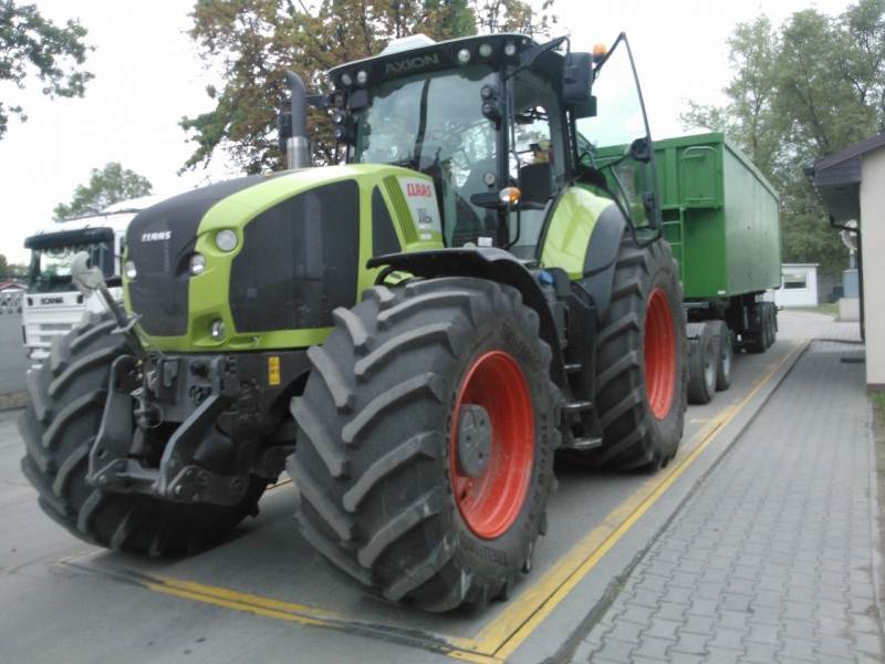 Claas Axion 950 + naczepa