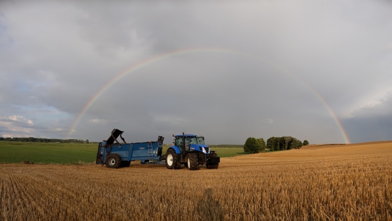 New Holland T7.220 & Brochard