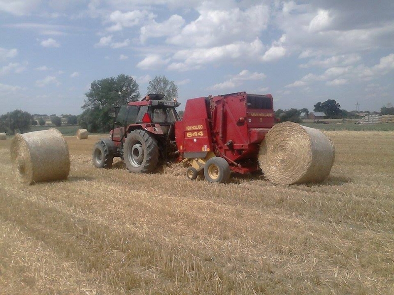 Case IH 5130 Maxxum Plus + New Holland 644