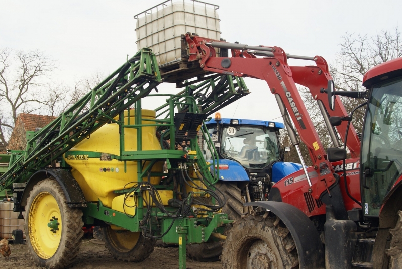 Case IH maxxum 115 multi + John Deere  832