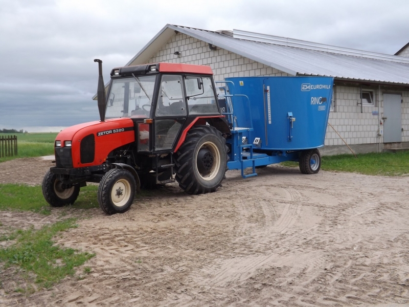 Zetor 5320 + Euromilk FX800