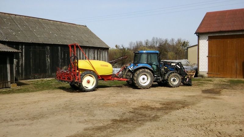 New Holland TD5020 & Bury Pelikan