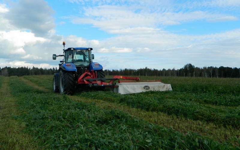 New Holland T5.105 DC / Lely Splendimo 280M