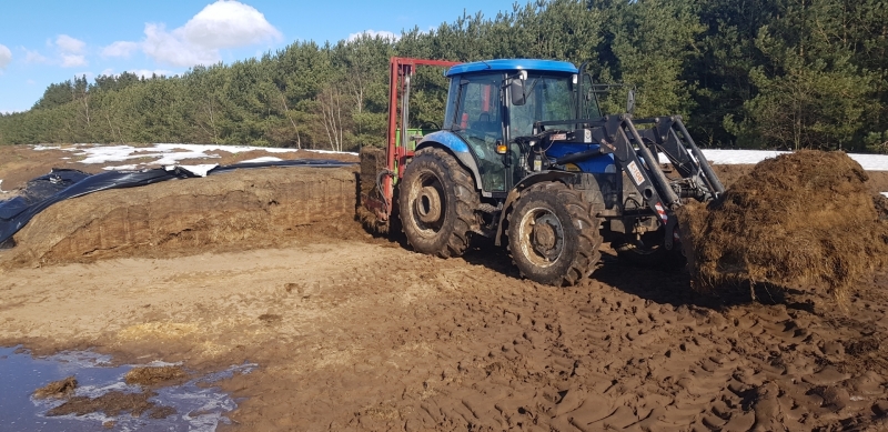 New Holland TD80D Plus & Strautmann