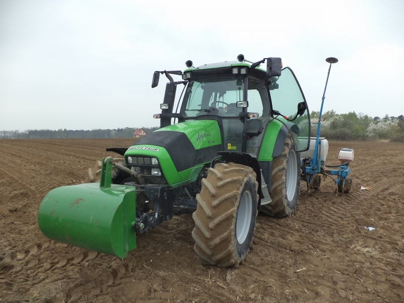 Deutz Fahr Agrotron K110 + Monosem NG