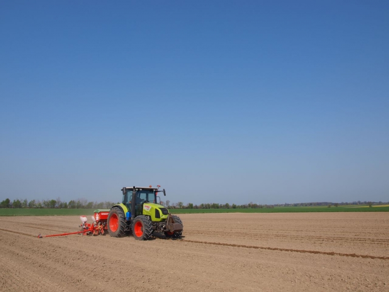 Claas Arion 410 CIS + Gaspardo MTE 300