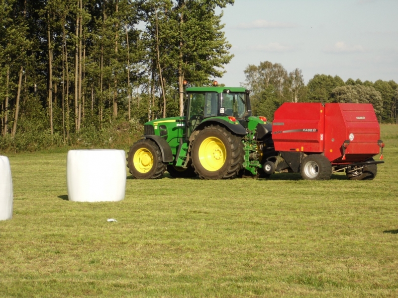 John Deere 6630 + Case IH RB 344R