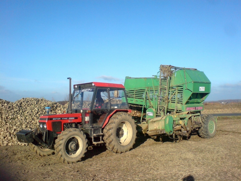 Zetor 7745 Turbo + Stoll V202