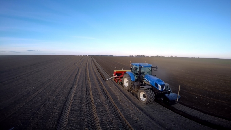 New Holland t7.220PC & Unia Ares Tl Vs Pottinger Vitasem 302